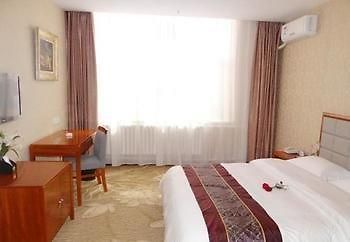 Yuangu Town Business Hotel Čching-tao Exteriér fotografie